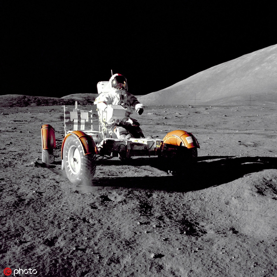 1972年美国阿波罗17号飞船登月